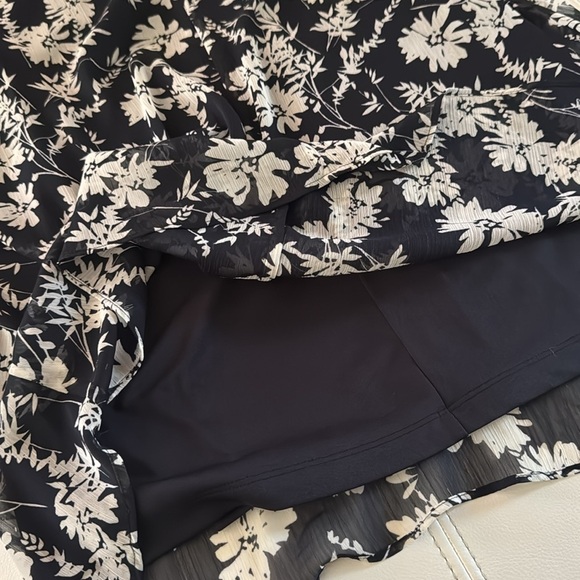 CALVIN KLEIN dress, size 8 - Picture 11 of 13